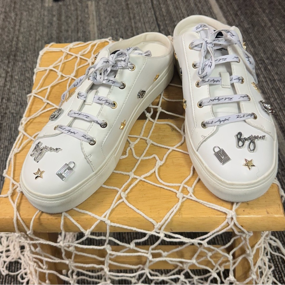 Karl Lagerfeld White Leather Logo Charm Sneakers Sz 8